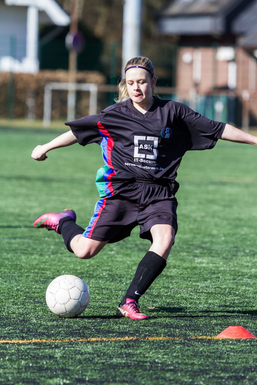 Bild 61 - B-Juniorinnen SV Henstedt-Ulzburg - MTSV Olympia Neumnster : Ergebnis: 0:4